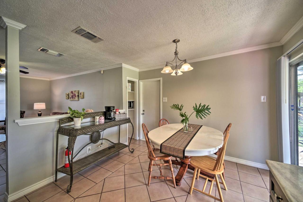 Cozy San Antonio Family Home 3 Mi To Lackland Afb Luaran gambar